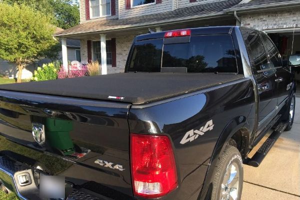 RealTruck Extang Trifecta Signature 2.0 Soft Folding Tonneau Cover